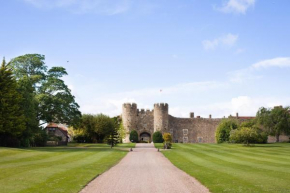 Гостиница Amberley Castle- A Relais & Chateaux Hotel  Арундел